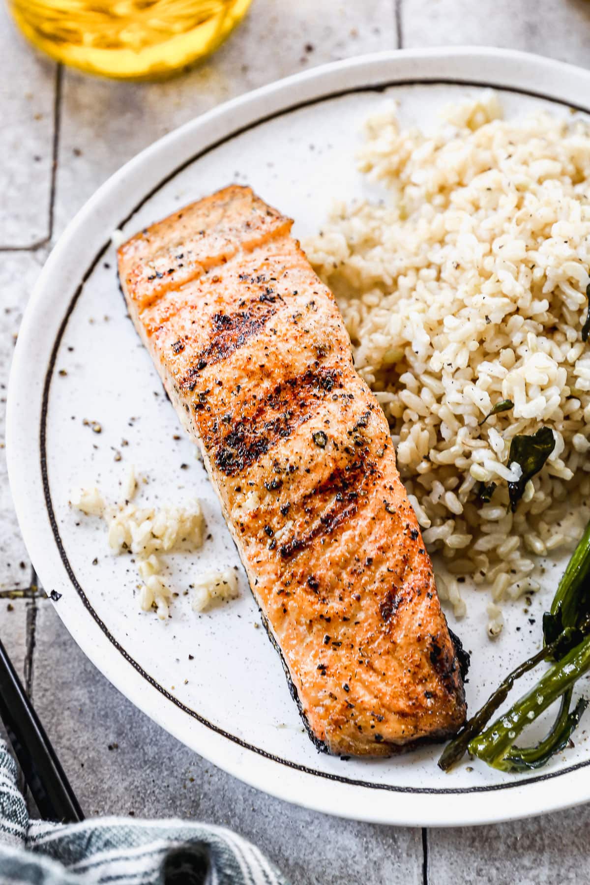 simple healthy grilled salmon on a plate