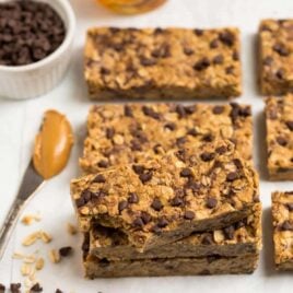Homemade peanut butter protein bars