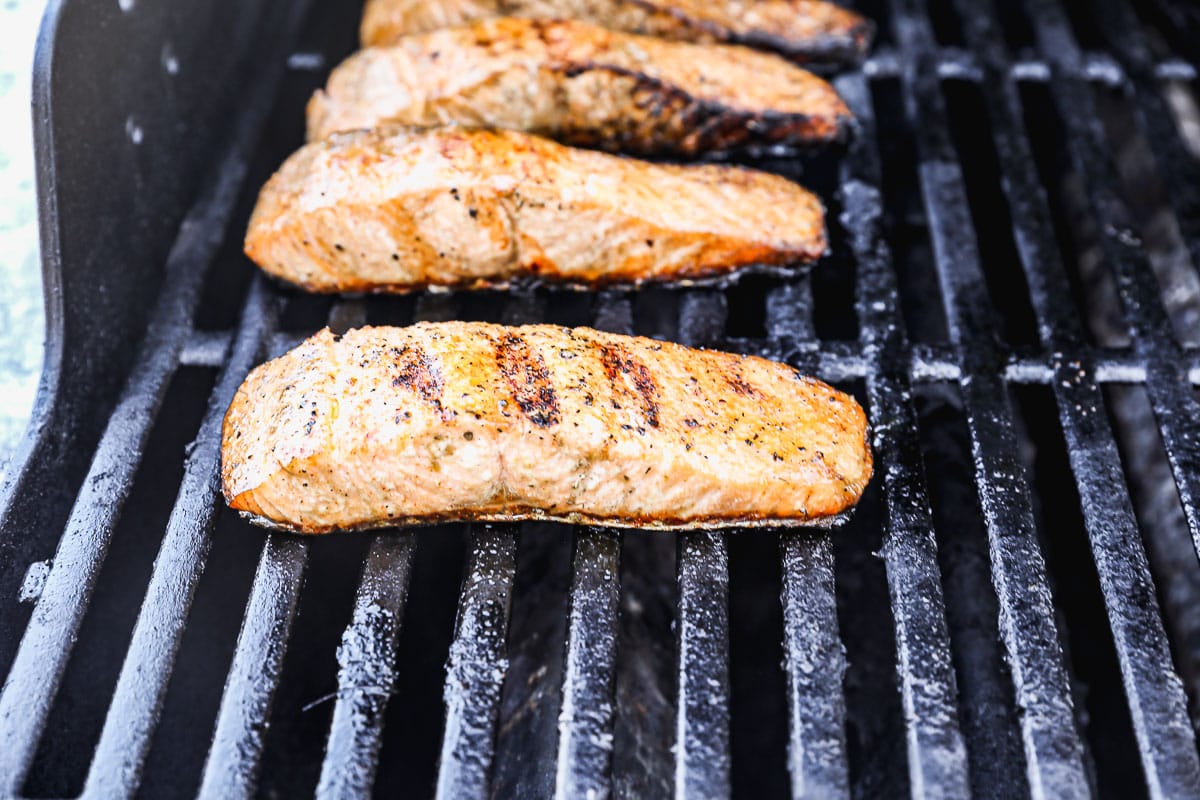 perfect grilled salmon on grill